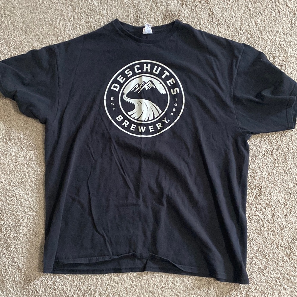 Black deschutes tee shirt